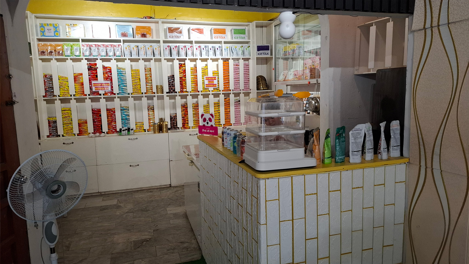 RamyeonFoodHub_Interior2